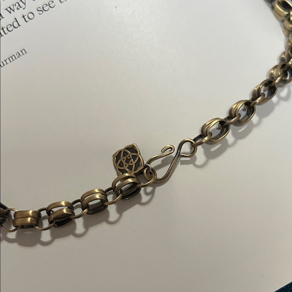 Kendra Scott “Harlow” Banded Agate Necklace 🤍 - Picture 4 of 4
